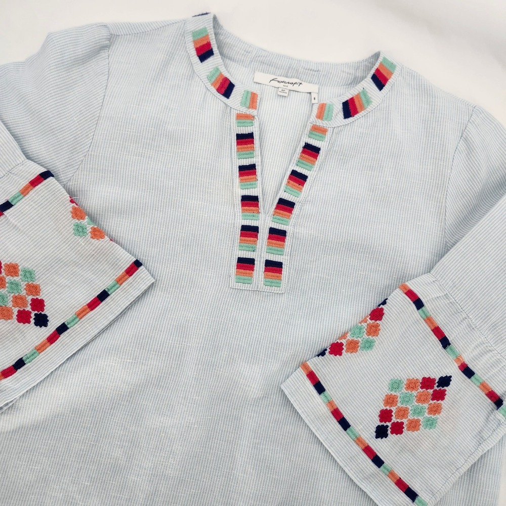 Foxcroft Womens Embroidered Linen Blend Tunic Top Size 6P Preppy Coastal Resort